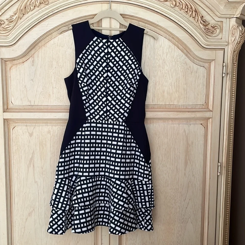 Adelyn Rae Dress - Picture 2 of 4